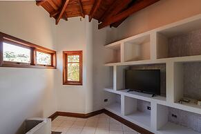 Casa com Piscina Sal o de Jogos e Churrasqueira