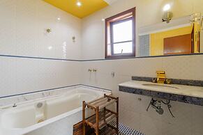 Casa com Piscina Sal o de Jogos e Churrasqueira
