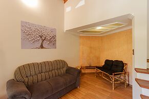 Casa com Piscina Sal o de Jogos e Churrasqueira