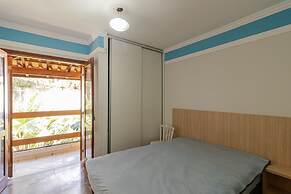 Casa com Piscina Sal o de Jogos e Churrasqueira