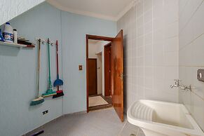 Casa com Piscina Sal o de Jogos e Churrasqueira