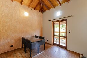 Casa com Piscina Sal o de Jogos e Churrasqueira