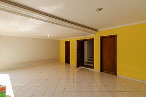 Casa com Piscina Sal o de Jogos e Churrasqueira