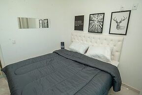 Casa com Piscina Quadra de Areia e Churrasqueira