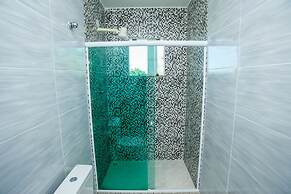 Casa com Piscina Quadra de Areia e Churrasqueira