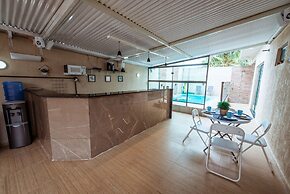Casa em Jacum com Piscina 5 Suites e Fliperama