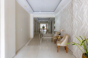 Apartamento com Varanda Churrasqueira e Vista Mar