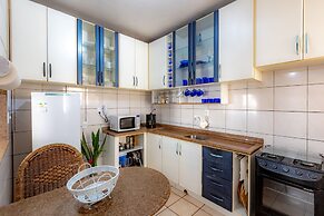 Apartamento com Varanda Churrasqueira e Vista Mar