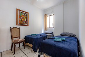 Apartamento com Varanda Churrasqueira e Vista Mar