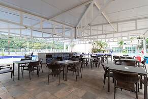 Loft c Varanda Piscina e Academia em Itacuru