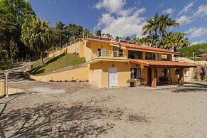 Casa de Campo com Vista Piscina e rea Gourmet