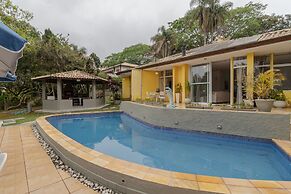 Casa de Campo com Piscina Lareira e Churrasqueira