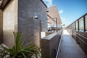 Flat Beira-mar c Piscina e Academia em Mana ra