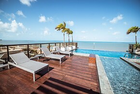 Flat Beira-mar c Piscina e Academia em Mana ra