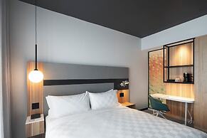 Alt Hotel Ottawa Airport
