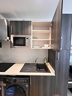Peravi Suites at the Signature