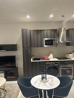 Peravi Suites at the Signature