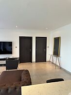 Peravi Suites at the Signature