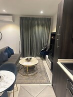 Peravi Suites at the Signature