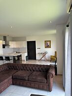 Peravi Suites at the Signature