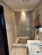 Peravi Suites at the Signature