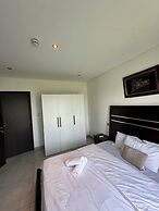 Peravi Suites at the Signature