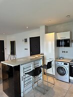 Peravi Suites at the Signature