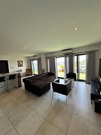 Peravi Suites at the Signature