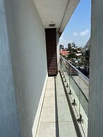 Peravi Suites at the Signature