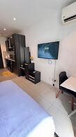 Peravi Suites at the Signature