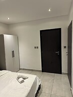 Peravi Suites at the Signature