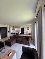 Peravi Suites at the Signature