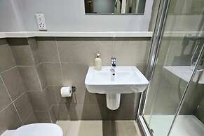 Heathrow Haven London-luxury Apartment-2nd Floor