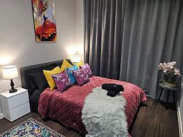 Heathrow Haven London-luxury Apartment-2nd Floor