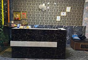 Hotel Lush by Ravindra