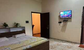 Hotel Lush by Ravindra