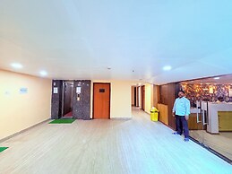 Hotel Park Prime with Swimming Pool
