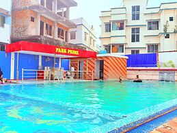 Hotel Park Prime with Swimming Pool