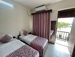Panache Inn Kaimur Vihar