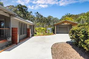 Tin & Timber by Charlesworth