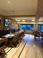 Ceylon Bake House Woodland Junction