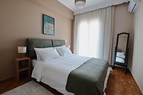 Citylight Apartment by Corfuescapes