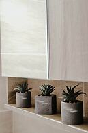 Citylight Apartment by Corfuescapes