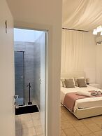WHITEHOUSE LECCE