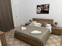 WHITEHOUSE LECCE