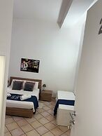 WHITEHOUSE LECCE