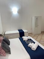 WHITEHOUSE LECCE