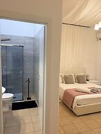 WHITEHOUSE LECCE