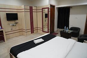 Royal Chetan Inn
