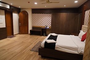 Royal Chetan Inn